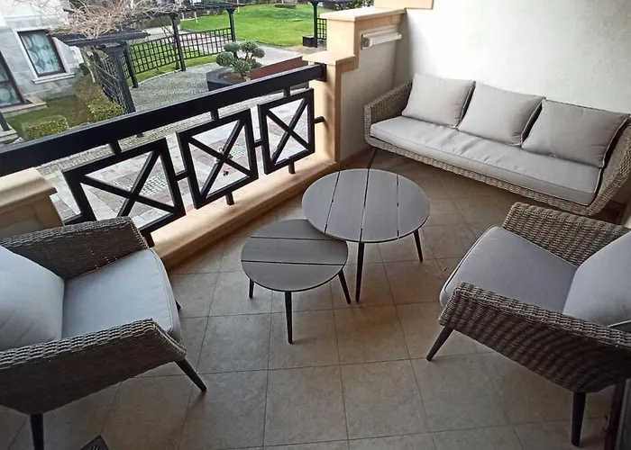 Premium Oasis Club *