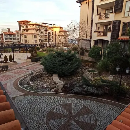 Premium Oasis Club * 洛泽内茨